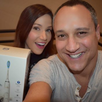 Why the Philips Sonicare DiamondClean Smart 9300 Rechargeable Toothbrush is the Perfect Christmas Gift
