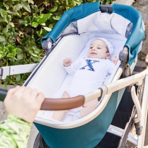 happy-baby-in-stroller-bassinet