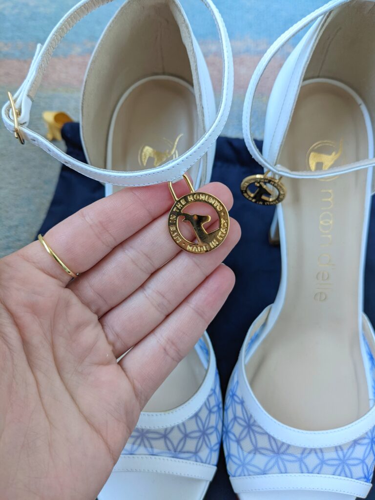 high-heel-shoe-charm