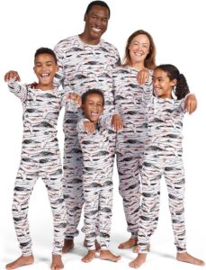 Matching Halloween pajamas for the whole family 